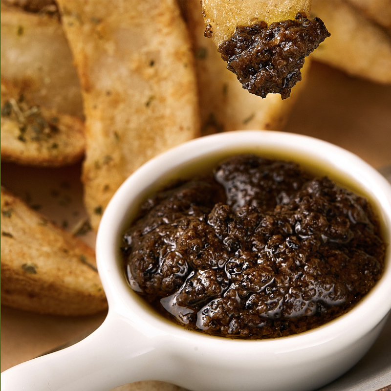 Black truffle sauce 5.jpg